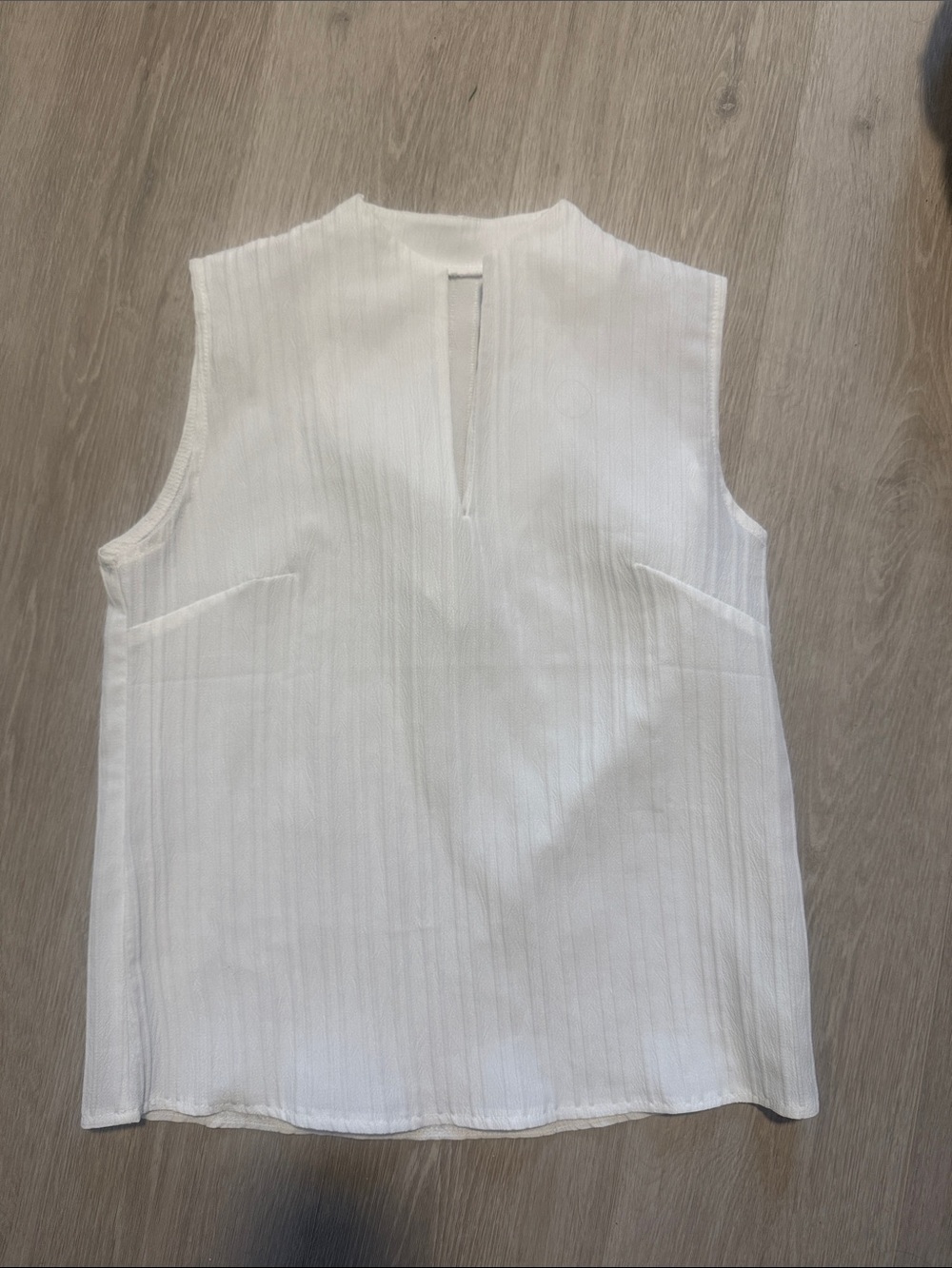 Classic White Sleeveless Blouse - size Medium